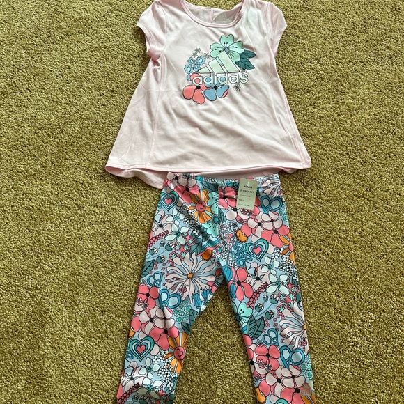 NWT Girls Addidas set beautiful!